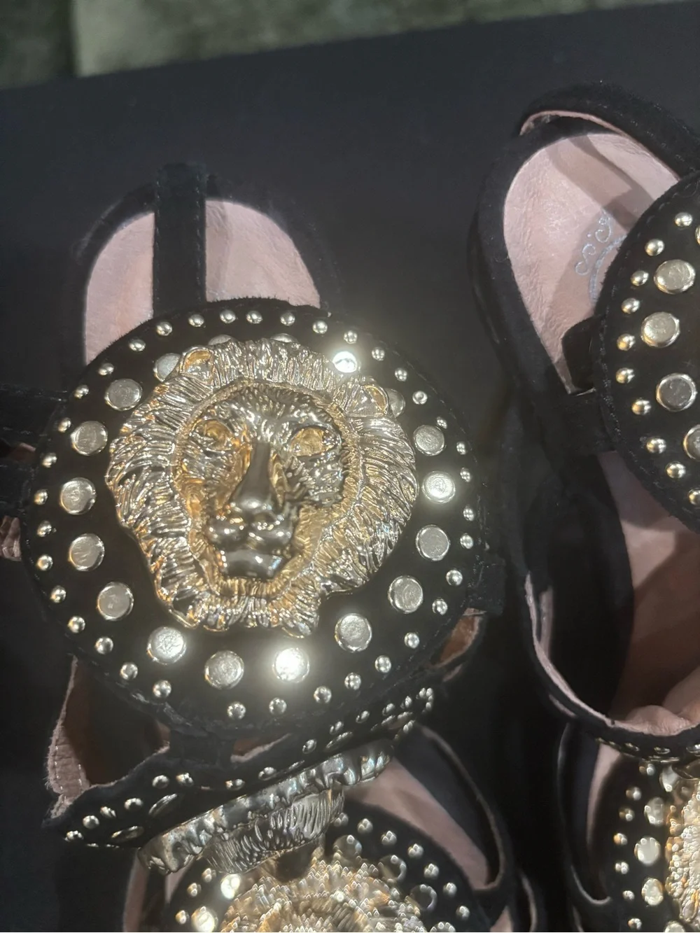 Jeffrey Campbell Covacha Lioness Goddess heelsSz 7.5 gold lion head black suede - Picture 4 of 11